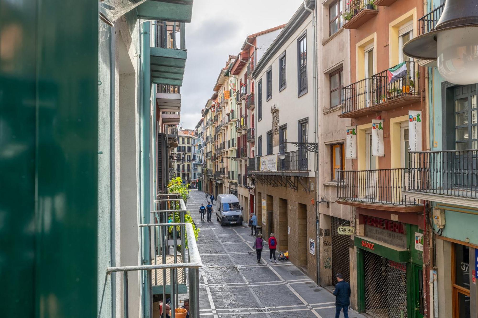 Tuapartamento Calle Mayor 26 By Clabao Pamplona Bagian luar foto